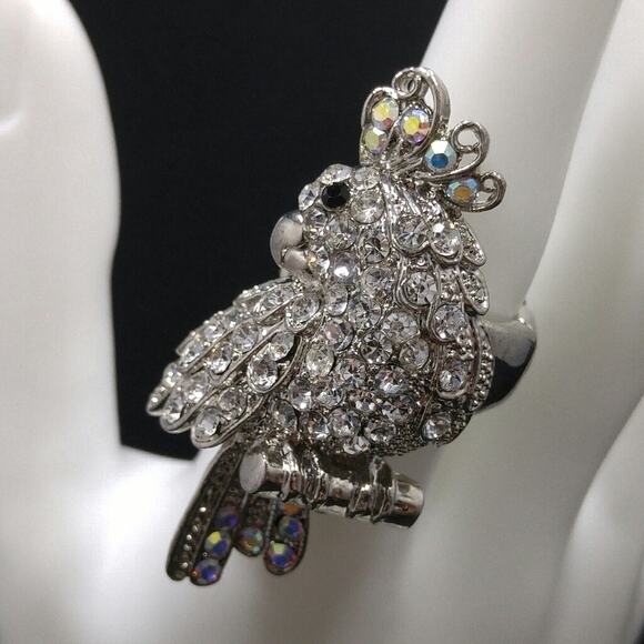 Parrot Rhinestone Stretch Ring, Silver Tone, Clear AB Rhinestones, Size 7 1/2 - Picture 3 of 9